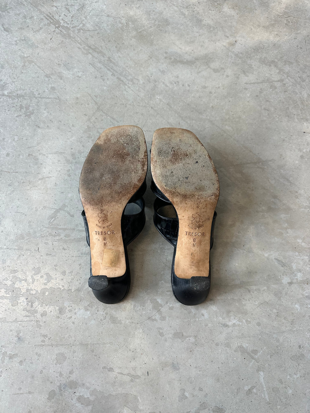vintage brighton silver detail kitten heels
