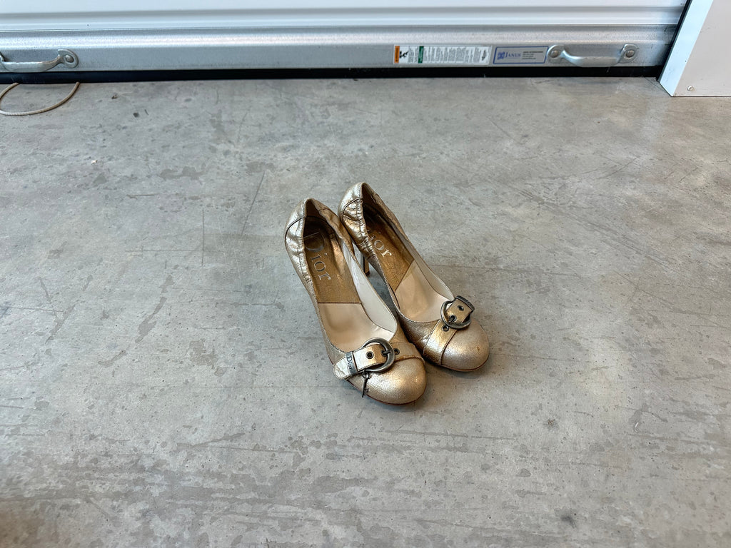 vintage dior gold buckle heels